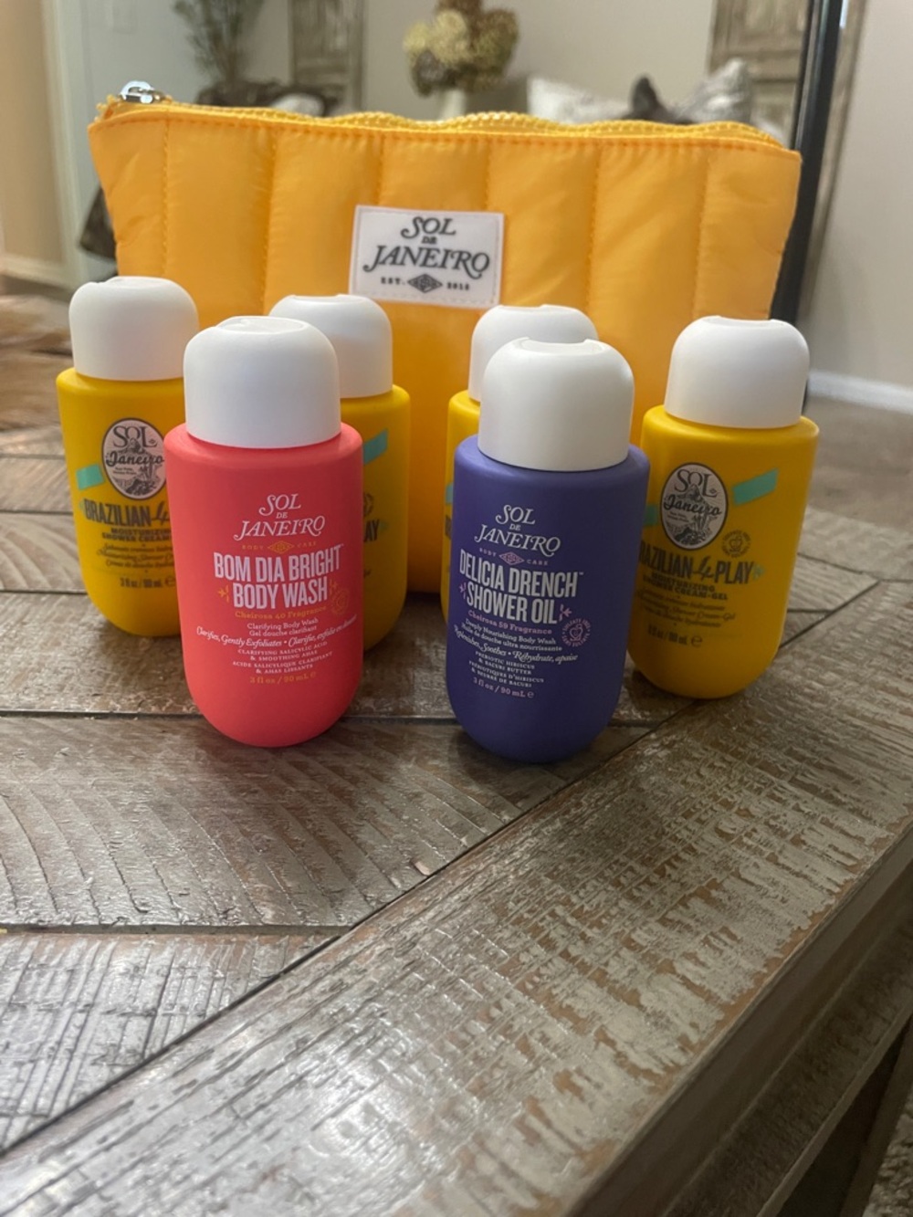 Sol de Janeiro 3oz —PICK YOURS
💥💥💥 BUY 4 AND GET THE BAG FREE 💥💥💥